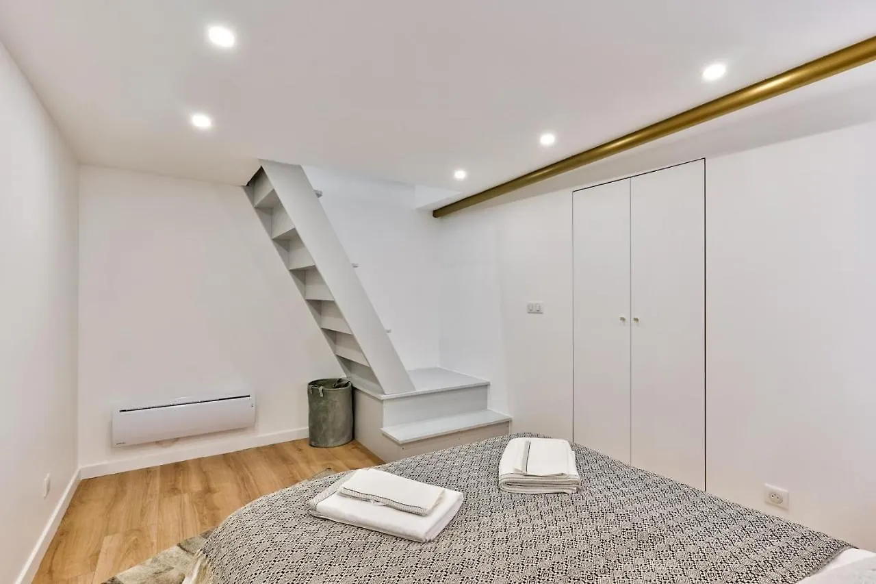 Newly Renovated ! Stunning 2Br Apt In The Heart Of Paris 15 0*,  France