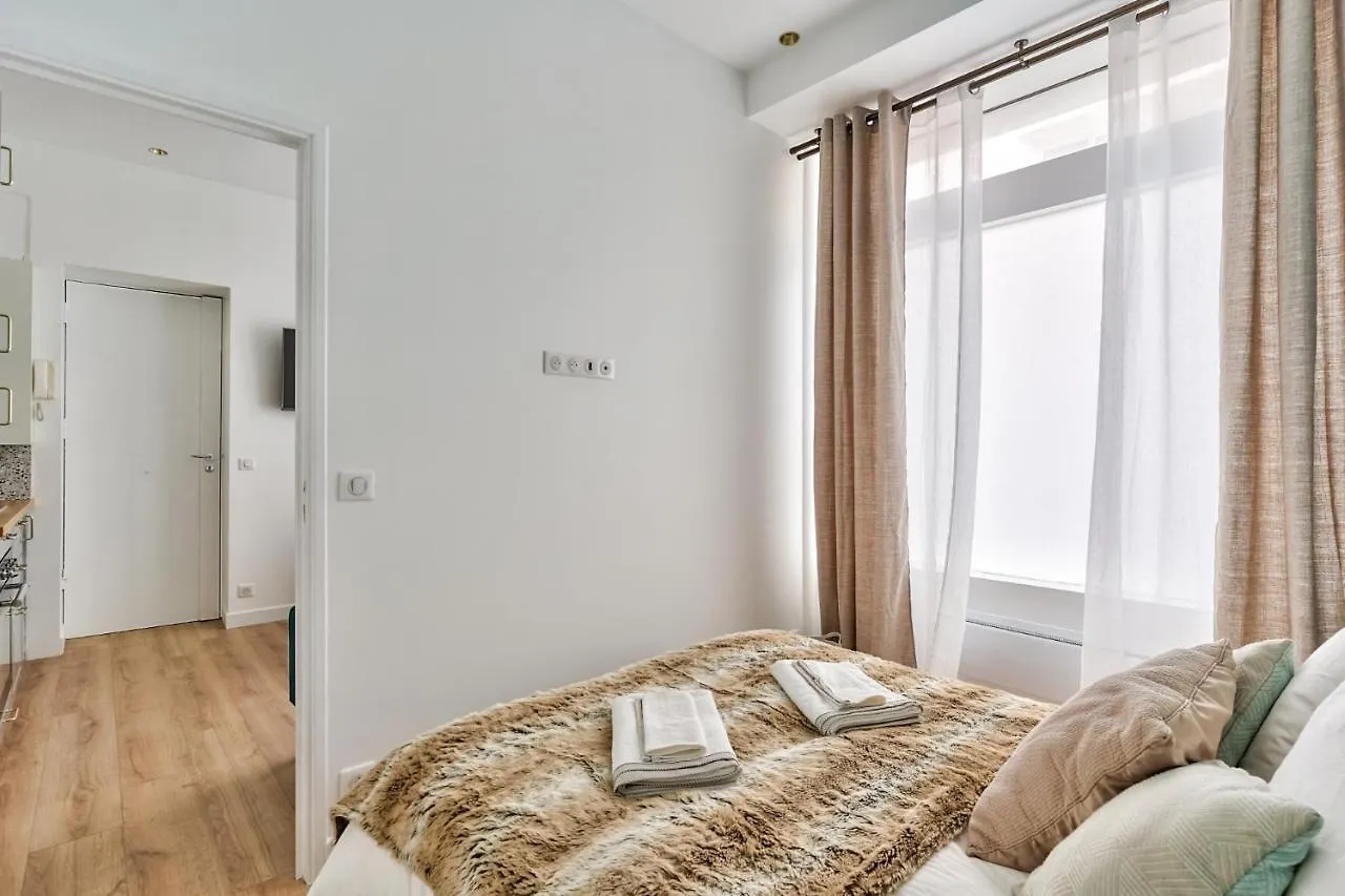 Newly Renovated ! Stunning 2Br Apt In The Heart Of Paris 15 France